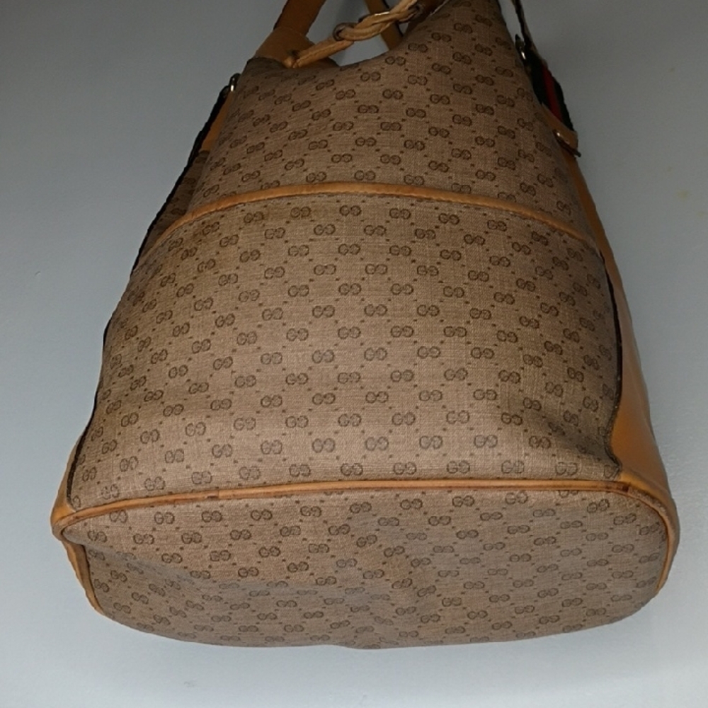 Vintage Gucci Micro GG Brown Tan Bucket Bag Crossbody Strap - Picture 6 of 16
